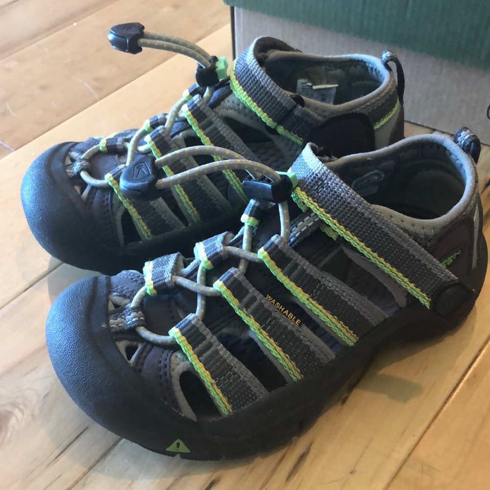 Little Boys Size 11 Keen Newport H2 Sandal